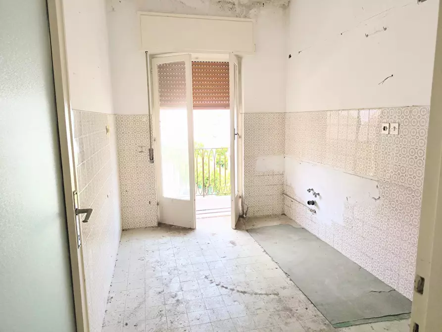 Immagine 8 di Casa trifamiliare in vendita  in Via Nazionale, 33 a Messina