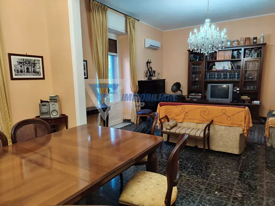 Immagine 1 di Casa trifamiliare in vendita  in VIALE TUNISI a Siracusa