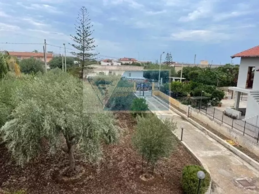 Immagine 6 di Casa trifamiliare in vendita  in Via Brancati a Buccheri