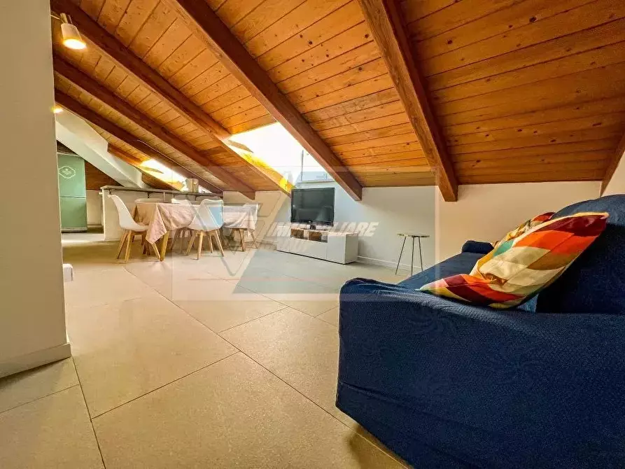 Immagine 1 di Villa in vendita  in Via Lentini, 53 a Siracusa