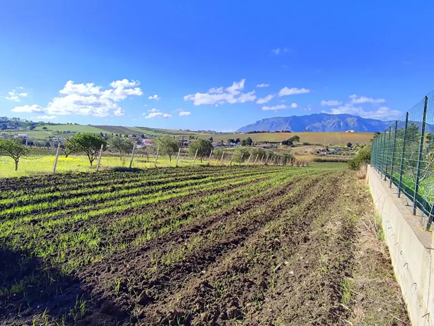 Immagine 1 di Terreno in vendita  in Via dell'Oceano Indiano a Alcamo