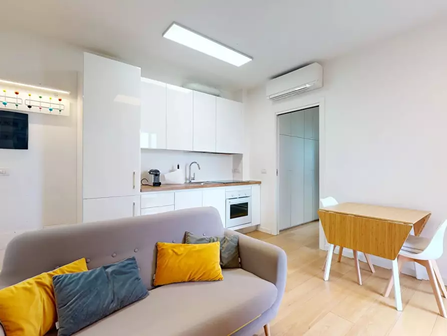 Immagine 3 di Casa trifamiliare in affitto  in VIA COSENZ, 54. a Milano