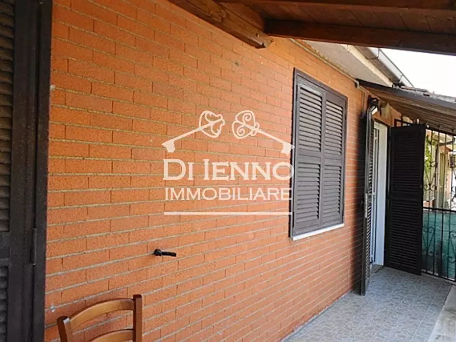 Immagine 16 di Casa trifamiliare in vendita  a Rignano Flaminio