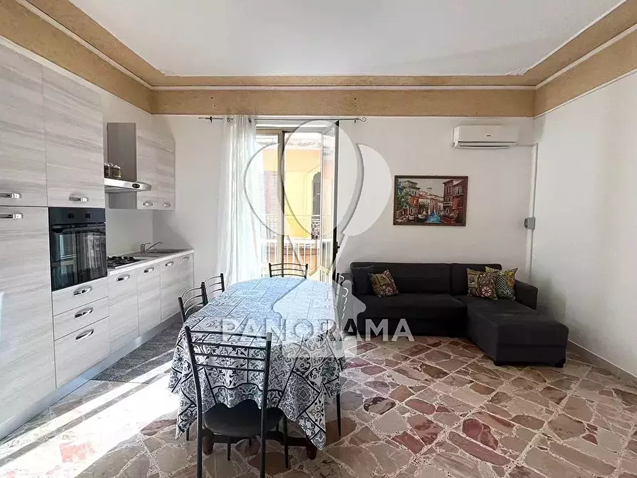 Immagine 10 di Casa trifamiliare in vendita  in Via Pompeo Vannucci a Balestrate