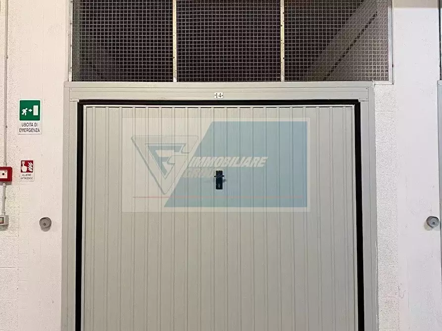 Immagine 9 di Casa trifamiliare in vendita  in Viale Tica a Siracusa