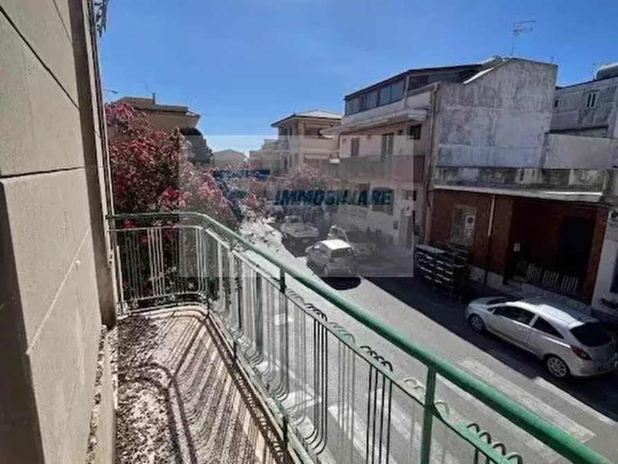 Immagine 5 di Casa trifamiliare in vendita  in Via Siracusa a Siracusa