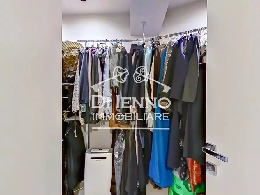 Immagine 35 di Casa trifamiliare in vendita  in Via dei Colli della Farnesina a Roma