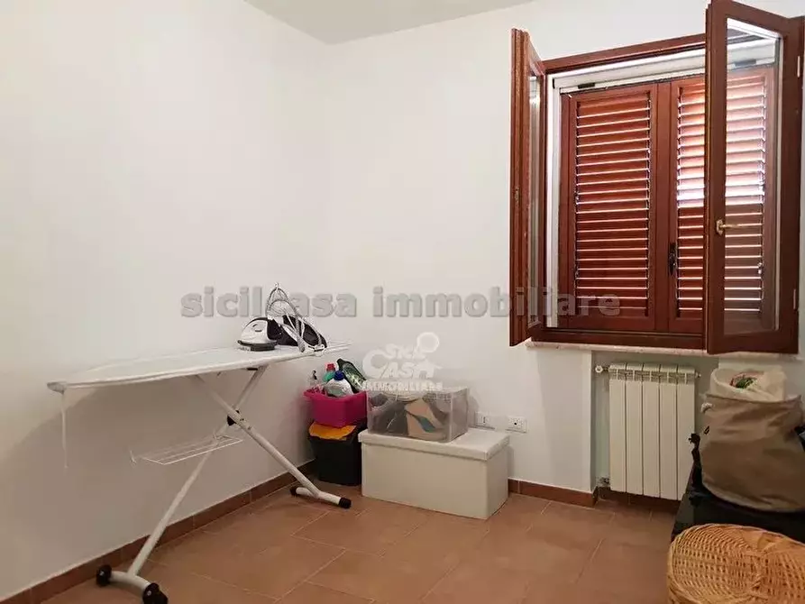 Immagine 5 di Casa trifamiliare in vendita  a Marsala