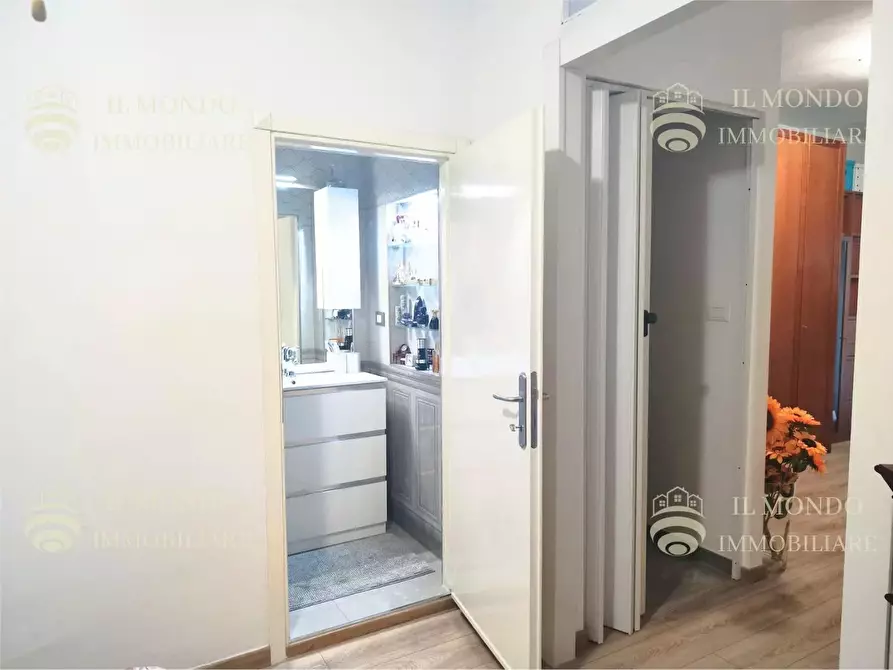 Immagine 42 di Casa trifamiliare in vendita  in Viale Luigi Greco Cretone a Palombara Sabina