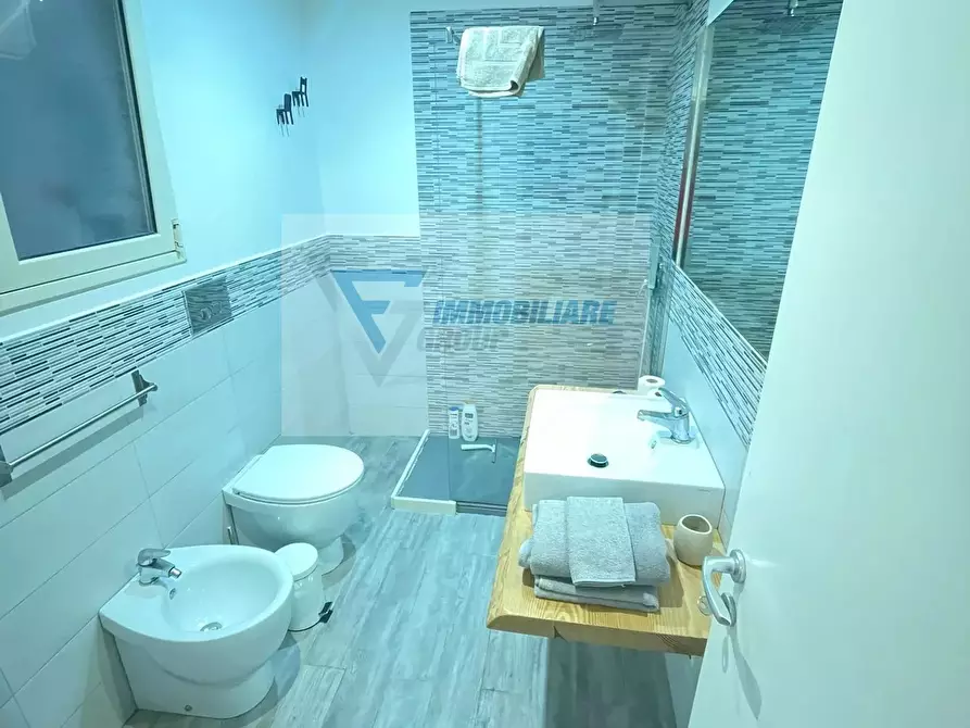 Immagine 9 di Casa trifamiliare in vendita  in Via Re Ierone II a Siracusa