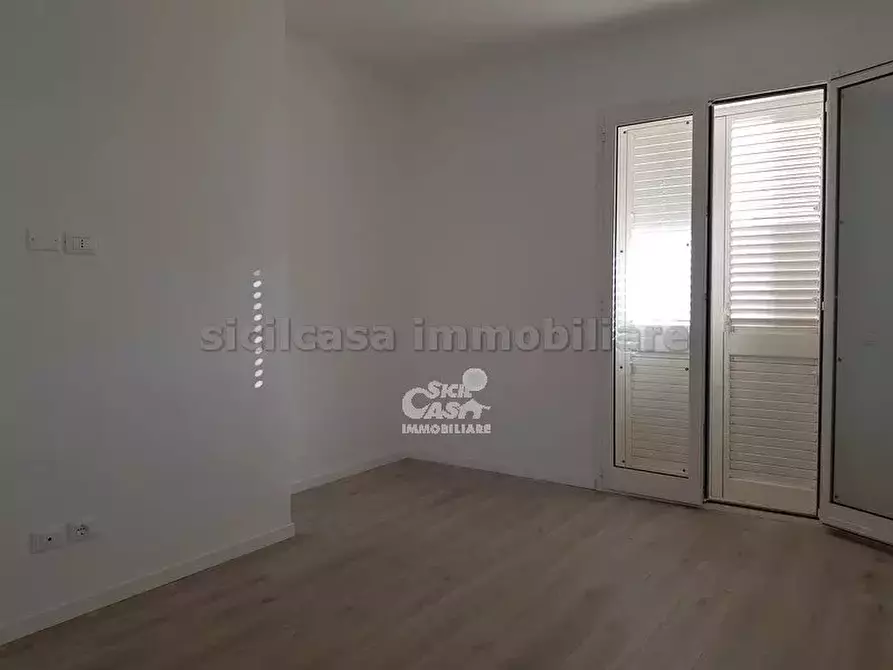 Immagine 3 di Casa trifamiliare in vendita  a Marsala