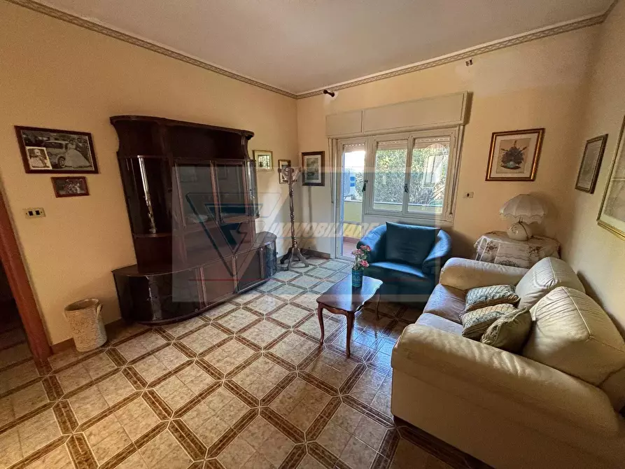 Immagine 2 di Casa trifamiliare in vendita  in Via Santi Amato a Siracusa