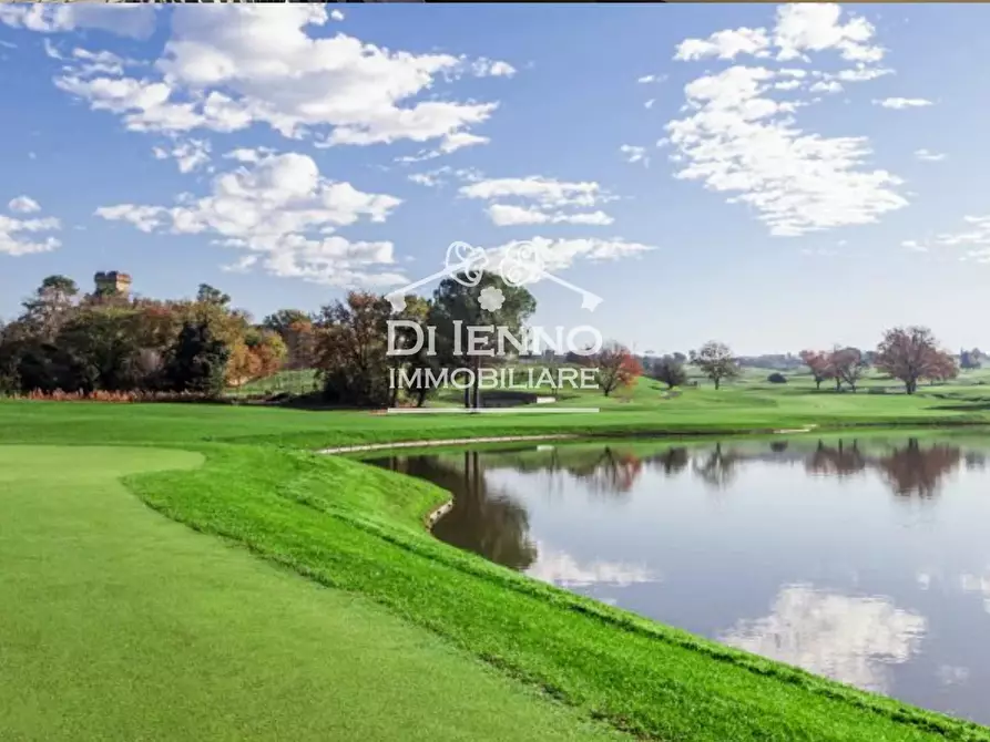 Immagine 15 di Casa trifamiliare in vendita  in Via di Marco Simone, 80 a Guidonia Montecelio