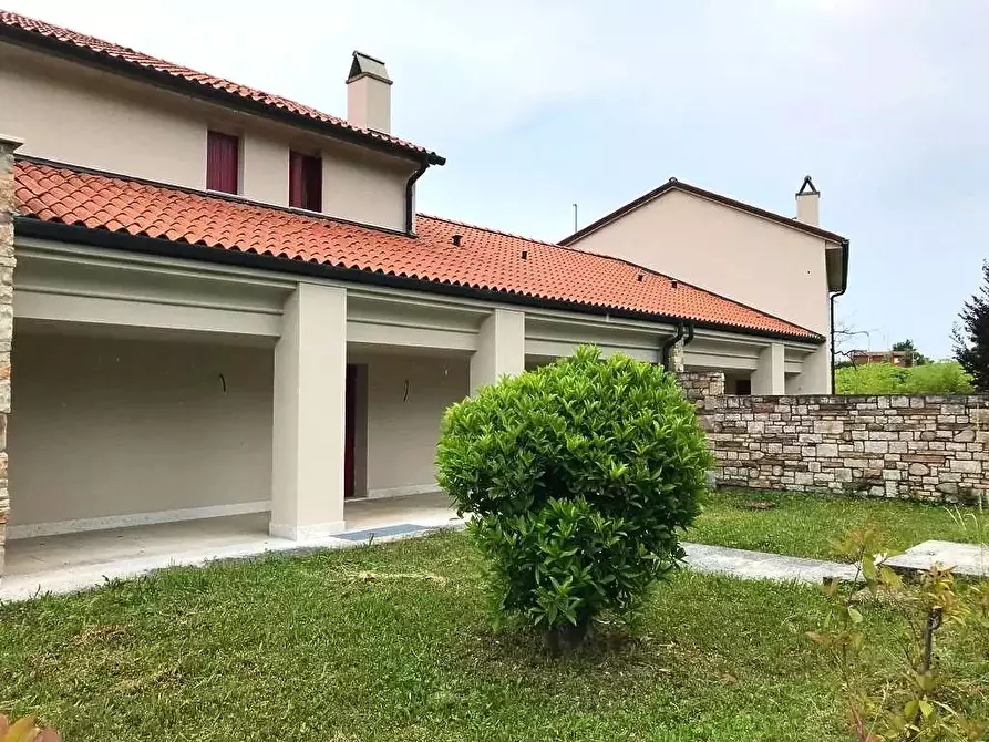 Immagine 2 di Terreno edificabile in vendita  a Conegliano