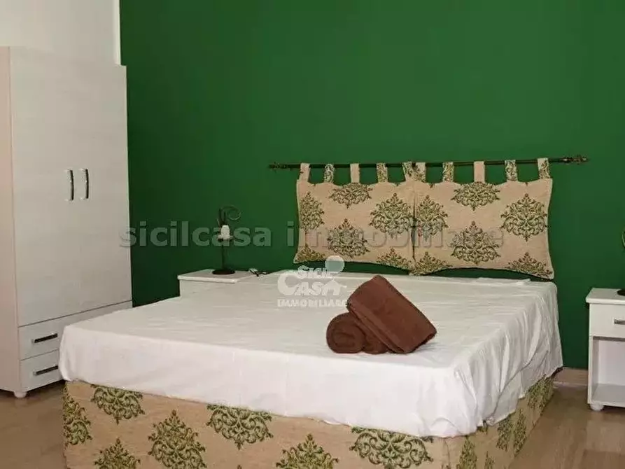 Immagine 1 di Casa trifamiliare in affitto  a Marsala