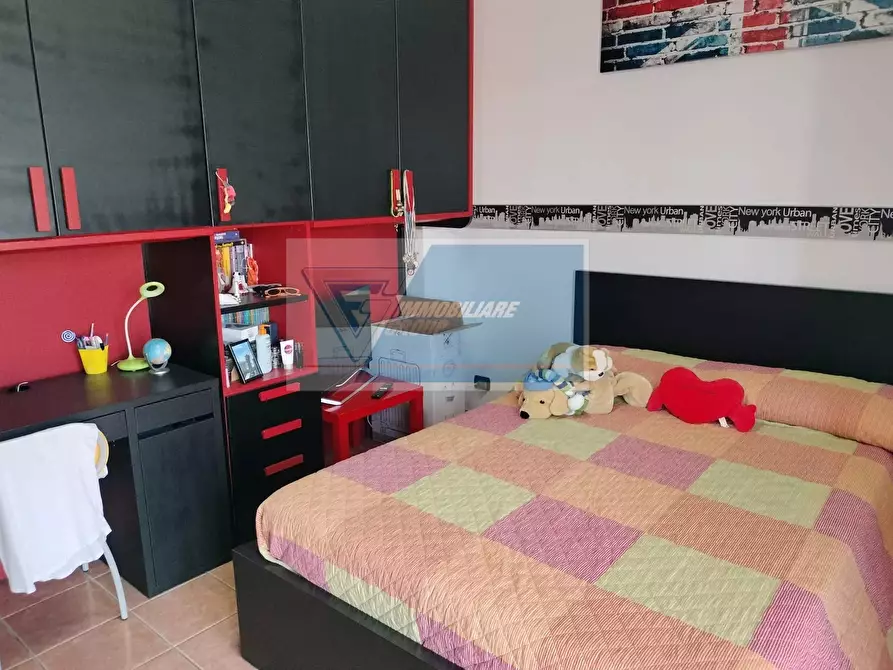 Immagine 19 di Casa trifamiliare in vendita  in Via Avola a Siracusa