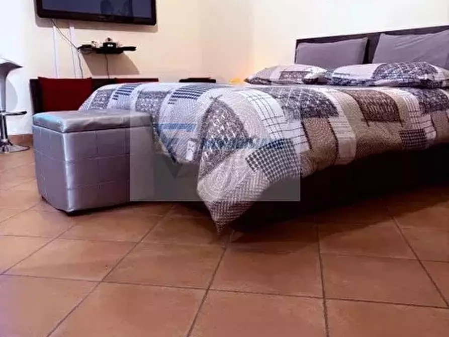 Immagine 28 di Casa trifamiliare in vendita  in Via Brancati a Buccheri