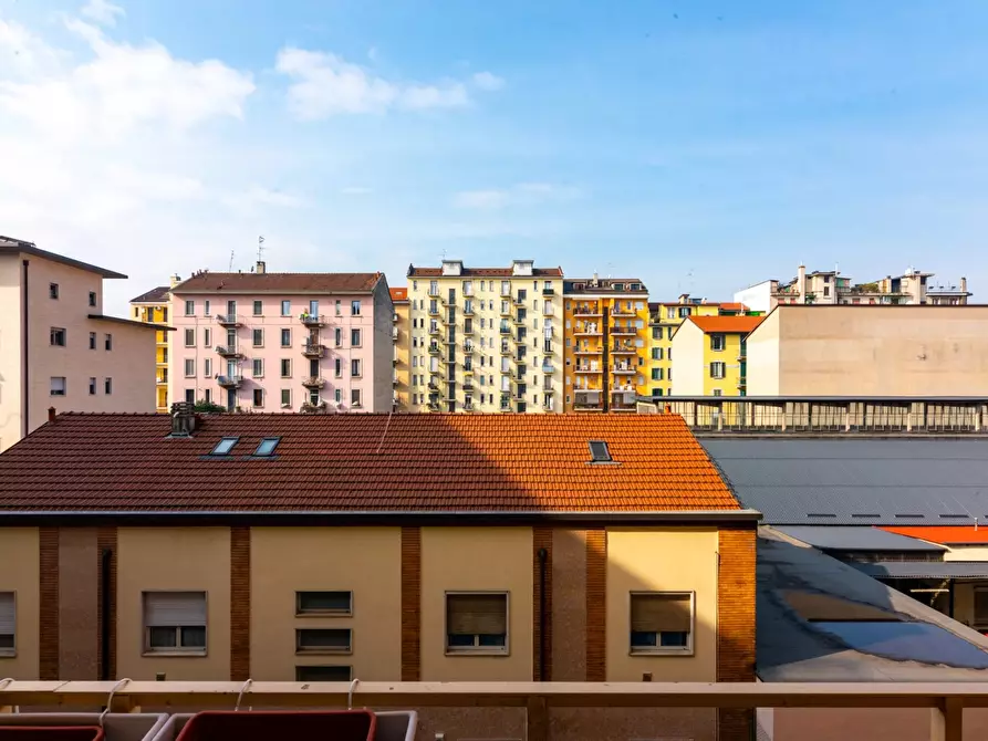 Immagine 32 di Casa trifamiliare in vendita  a Milano