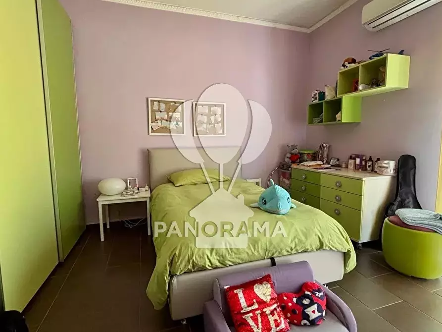 Immagine 10 di Casa trifamiliare in vendita  in Via Raffaello a Palermo