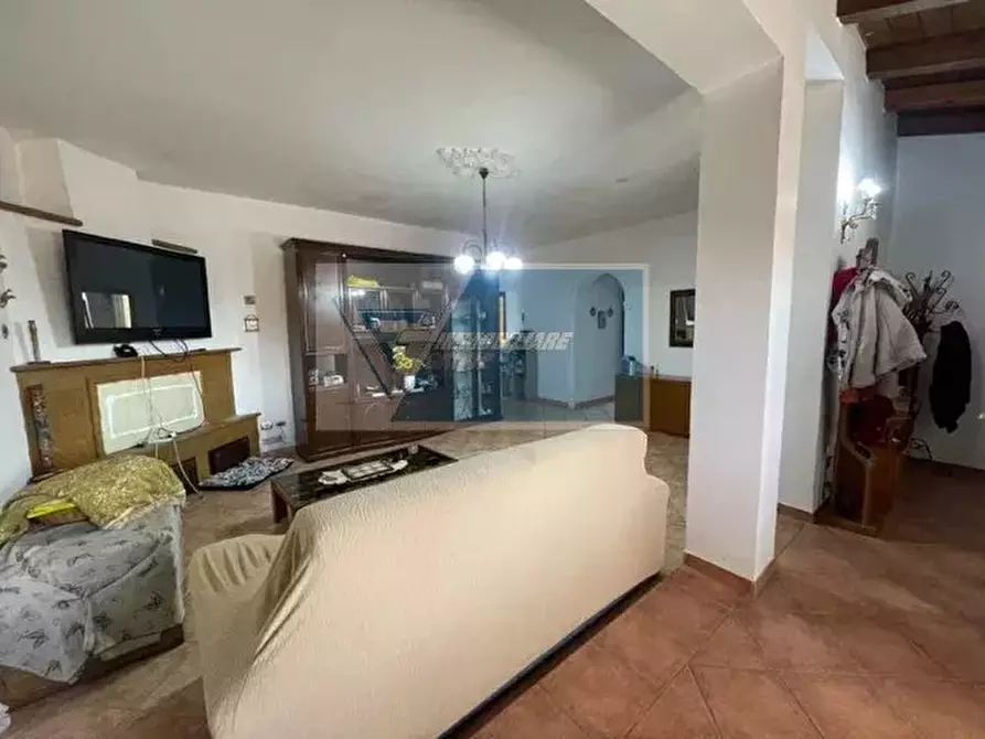 Immagine 4 di Casa trifamiliare in vendita  in Via Brancati a Buccheri