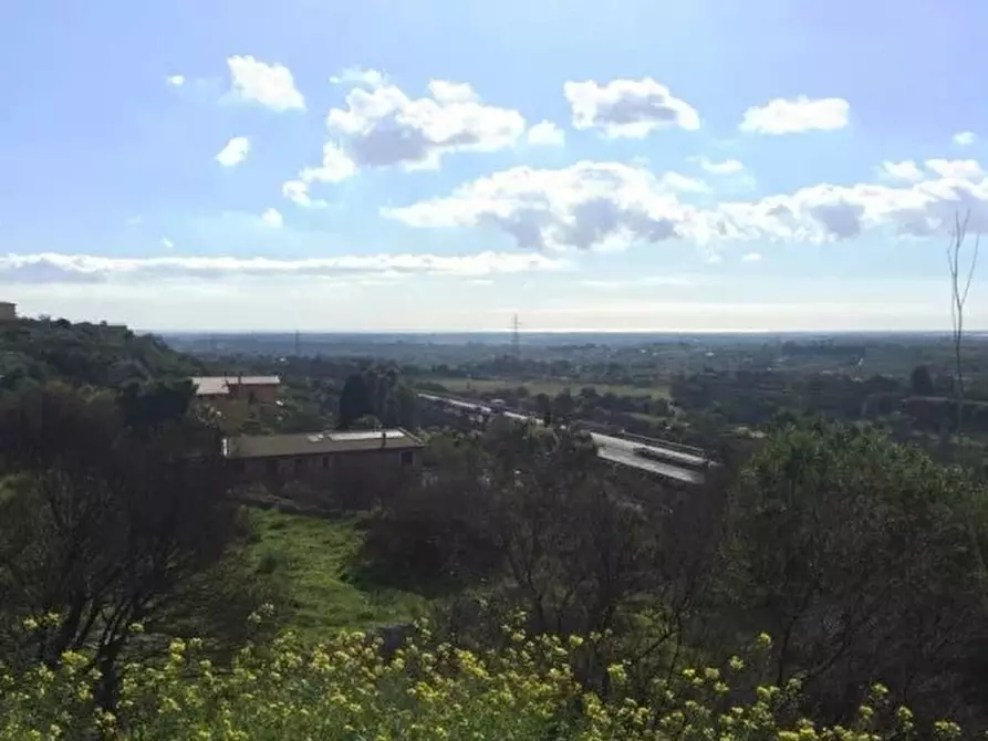 Immagine 1 di Terreno in vendita  a Siracusa