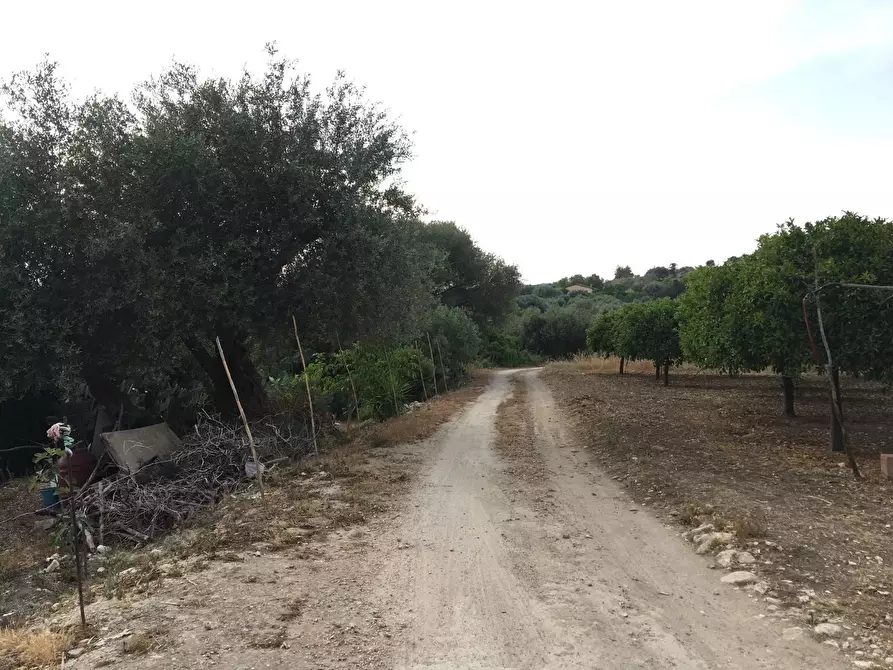 Immagine 1 di Terreno in vendita  a Siracusa