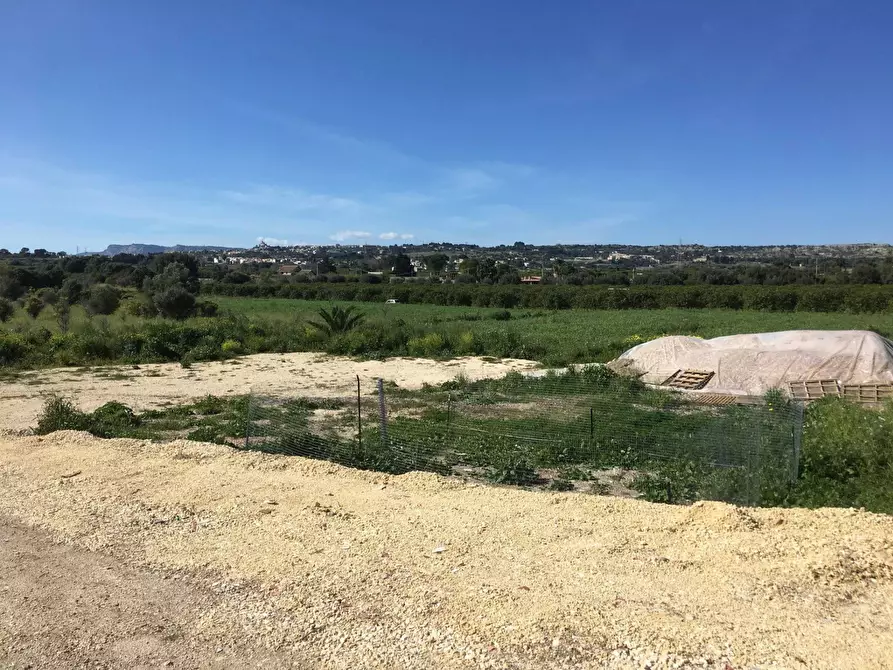 Immagine 1 di Terreno in vendita  a Siracusa