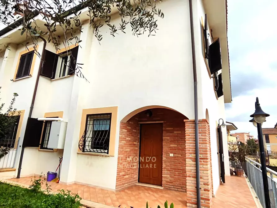 Immagine 1 di Terreno edificabile in vendita  in Via Pietro Bennicelli, snc. a Palombara Sabina