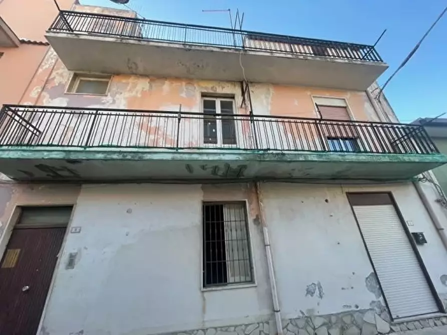 Immagine 1 di Casa trifamiliare in vendita  in Via Guglielmo Massaia Cardinale a Siracusa