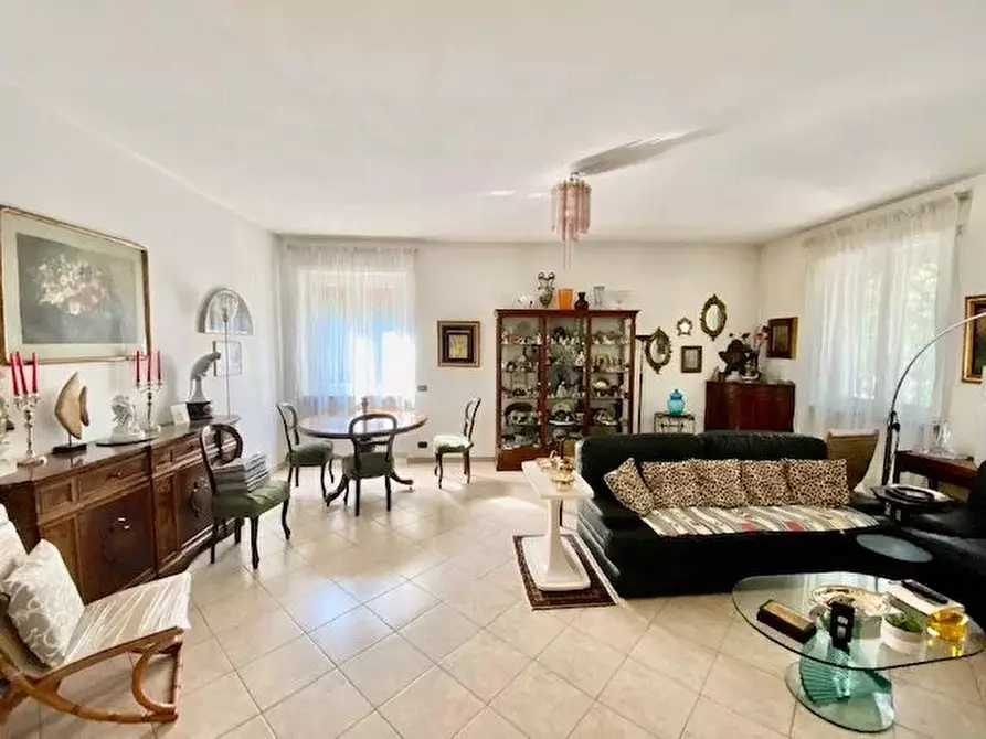 Immagine 1 di Casa trifamiliare in vendita  in teodosio a Milano