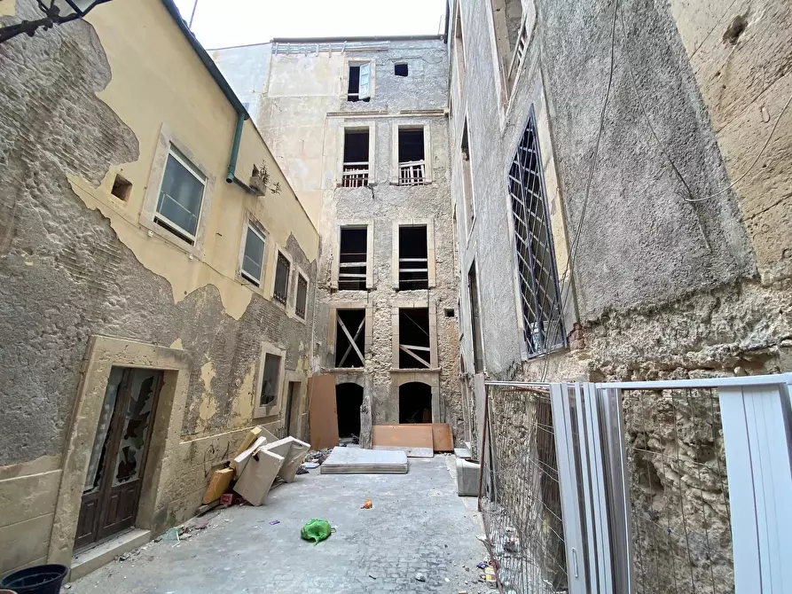 Immagine 1 di Casa trifamiliare in vendita  in P.ZZA BELVEDERE SAN GIACOMO a Siracusa