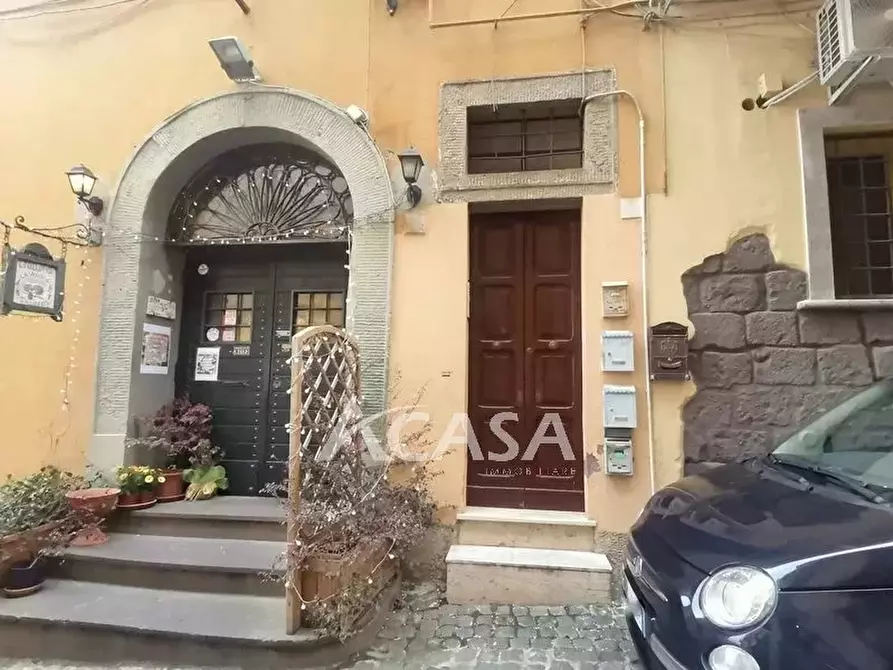 Immagine 1 di Casa trifamiliare in vendita  a Velletri