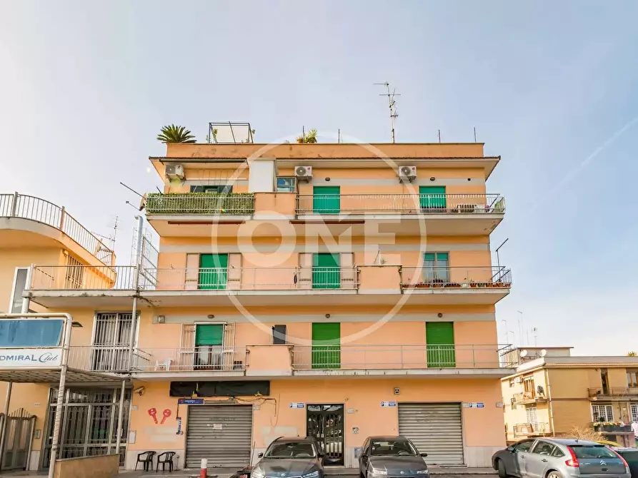 Immagine 1 di Casa trifamiliare in vendita  in Via di Torrenova 309 a Roma