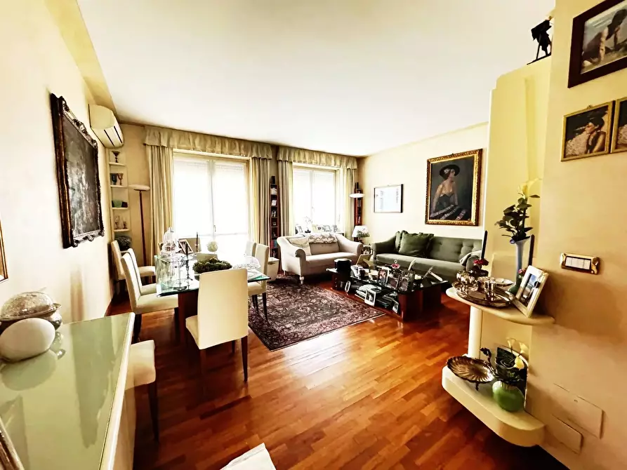 Immagine 1 di Casa trifamiliare in vendita  in Via Privata delle Stelline a Milano