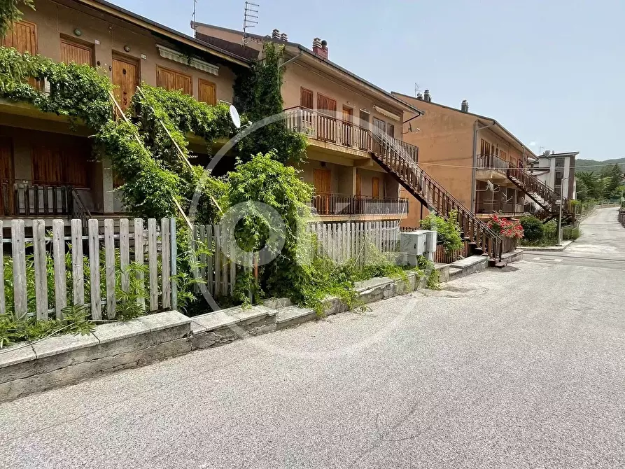 Immagine 1 di Casa trifamiliare in vendita  in Via della Renna 26 a Cappadocia