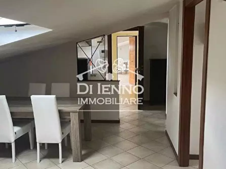 Immagine 1 di Casa trifamiliare in vendita  a Velletri