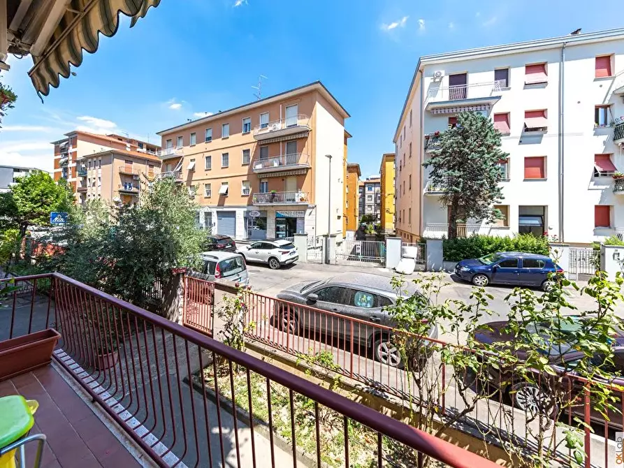 Immagine 1 di Casa trifamiliare in vendita  in Via M. Jacchia a Parma