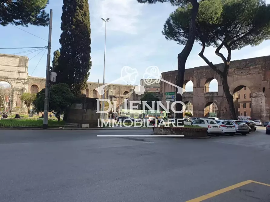 Immagine 1 di Attico in vendita  a Roma