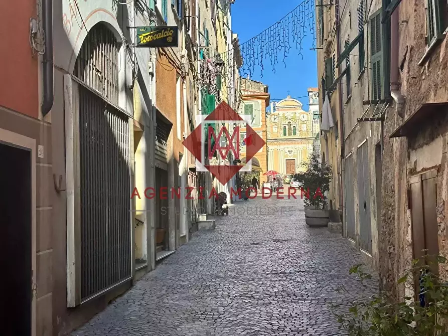 Immagine 1 di Casa trifamiliare in vendita  in Via Eroi Camporossesi 20 a Camporosso