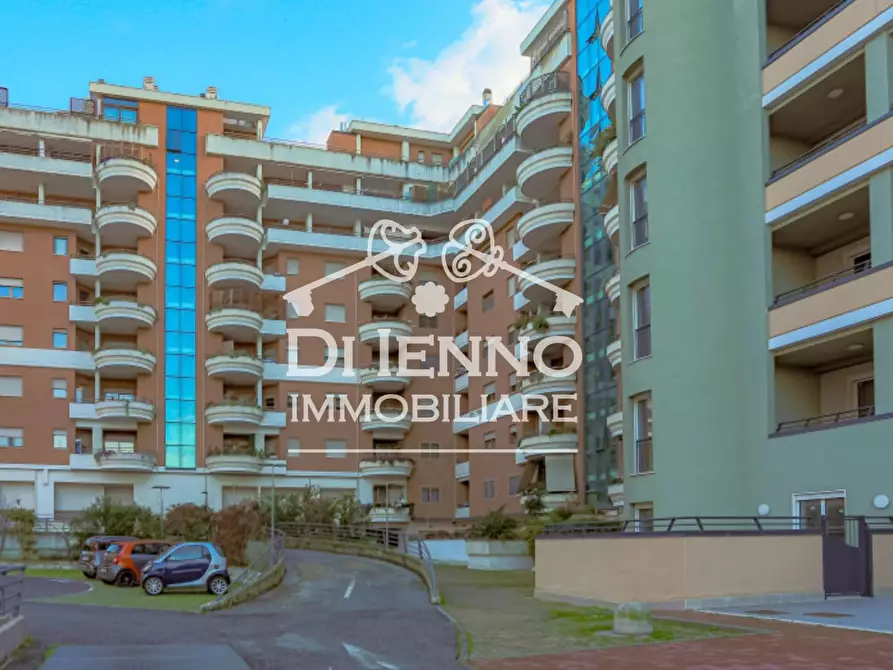 Immagine 1 di Casa trifamiliare in vendita  in Via Francesco Menzio a Roma