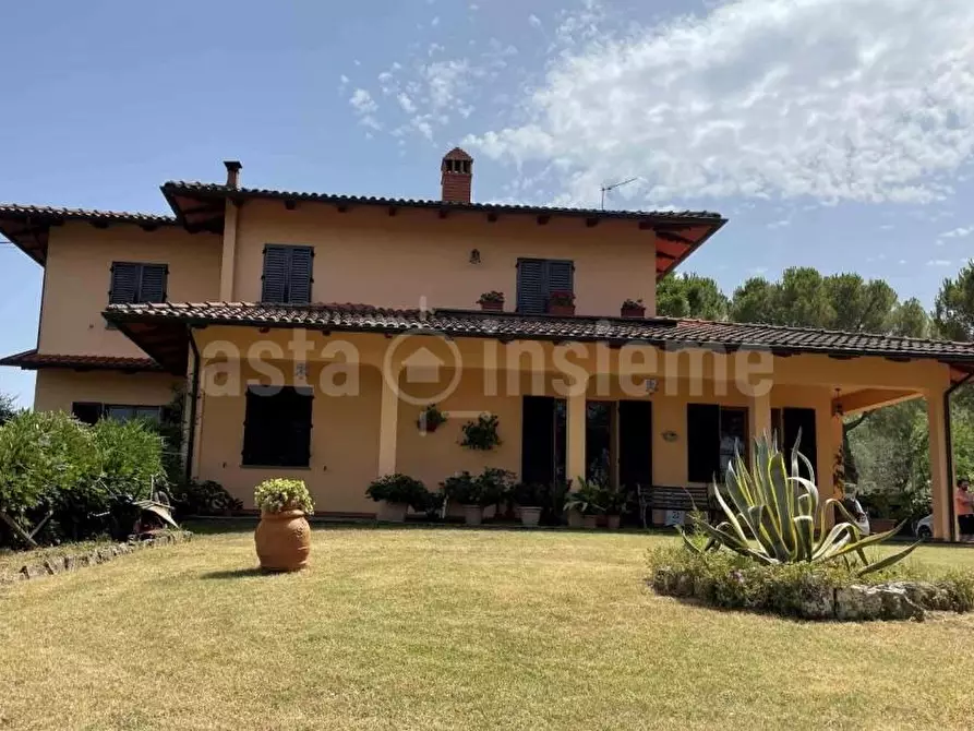 Villa in vendita a Bucine