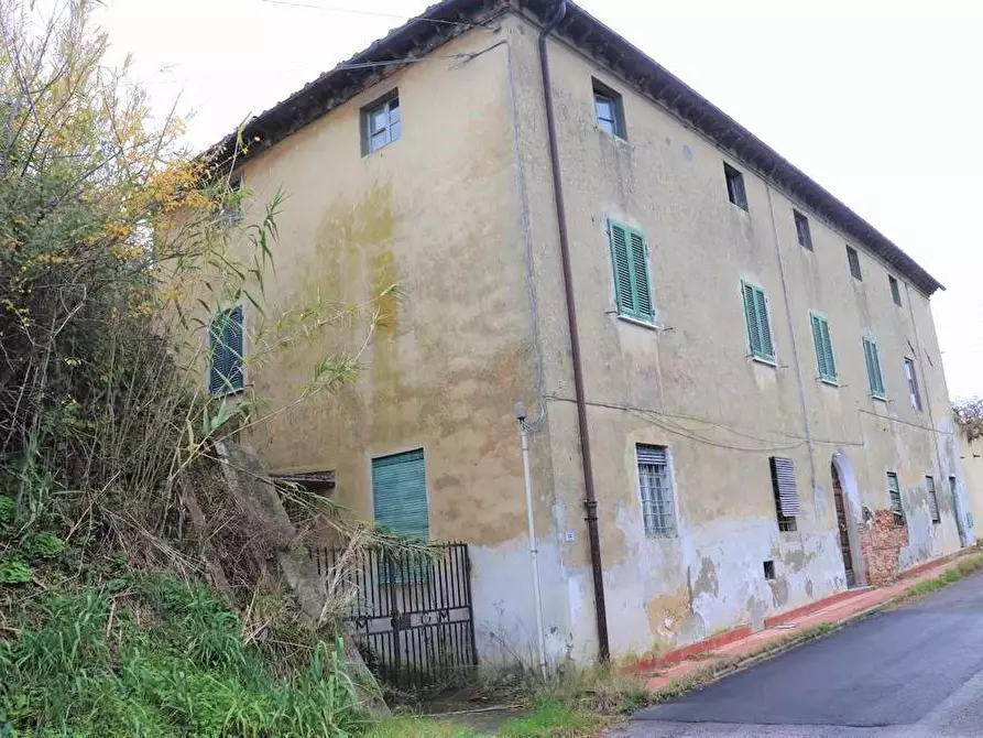 Palazzo in vendita a Crespina Lorenzana