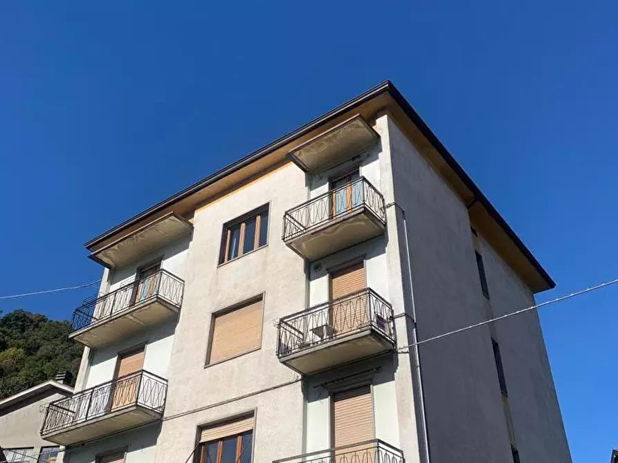 Appartamento in vendita a Val Brembilla