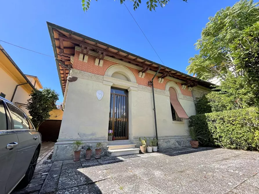 Casa bifamiliare in vendita a Camaiore