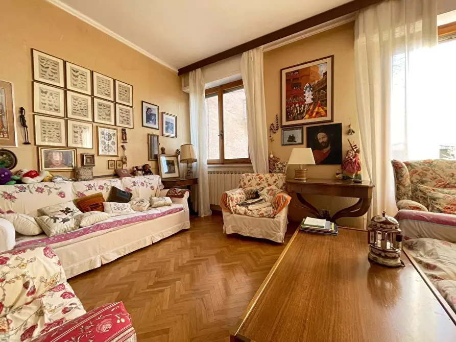 Casa bifamiliare in vendita a Siena