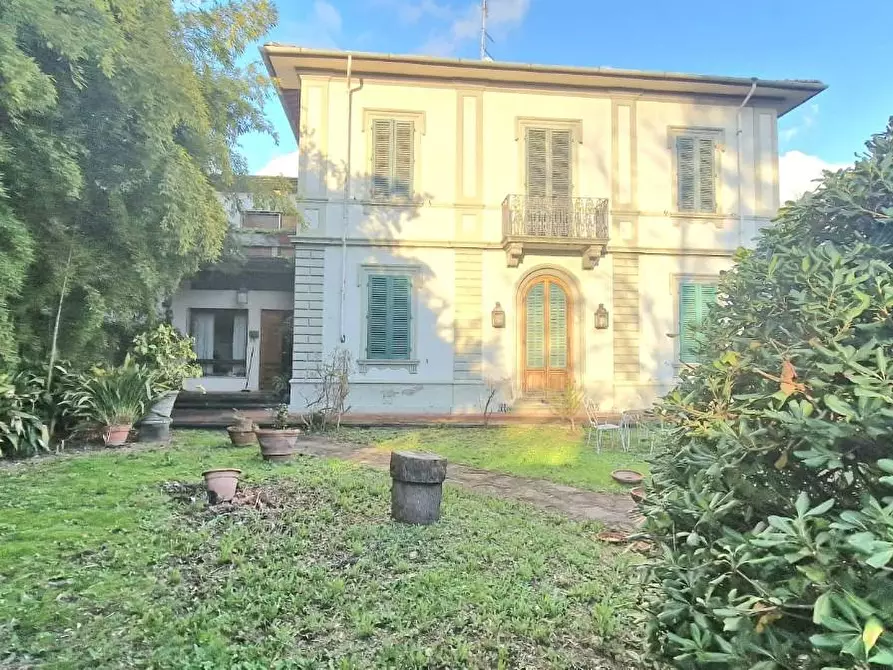 Villa in vendita a Campi Bisenzio