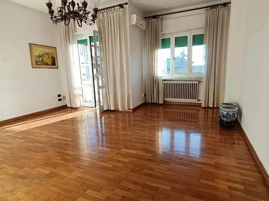 Appartamento in vendita a Carrara