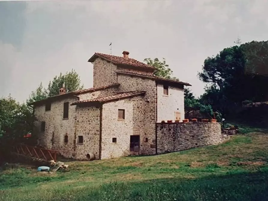 Rustico / casale in vendita a Castel San Niccolo'