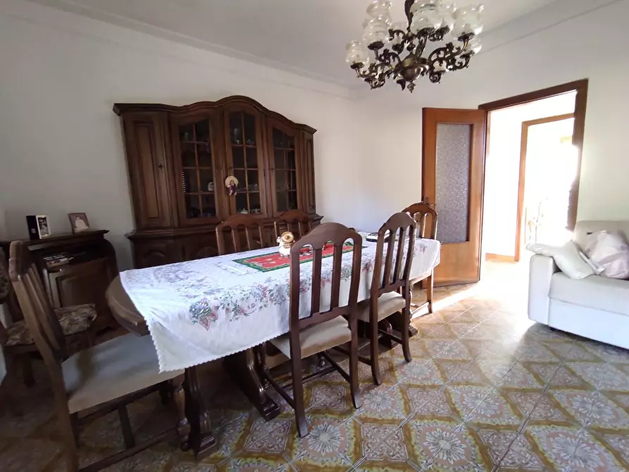 Casa bifamiliare in vendita a Ortonovo