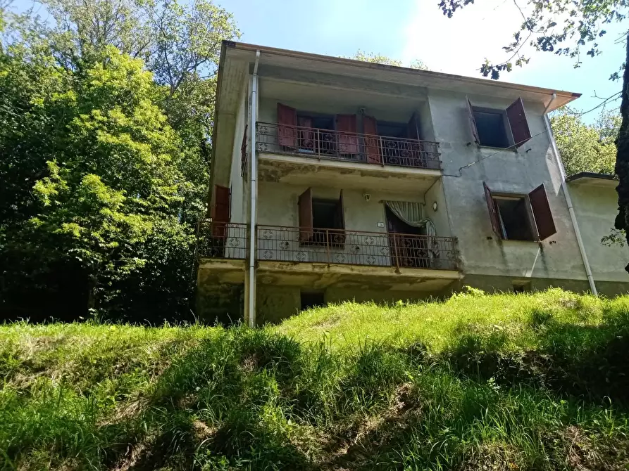 Villa in vendita a Podenzana
